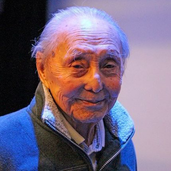 Portrait of Tom Morimoto